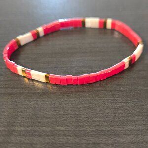 Beaded Chicklet Bracelet Tila beads / Bracelet perles de Tila élastique